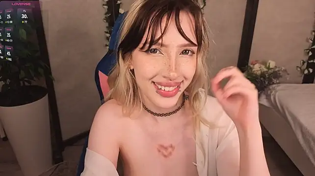 _Silknsin777's Live XXX Chat