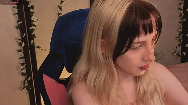 צ'אט XXX בשידור חי של _Silknsin777