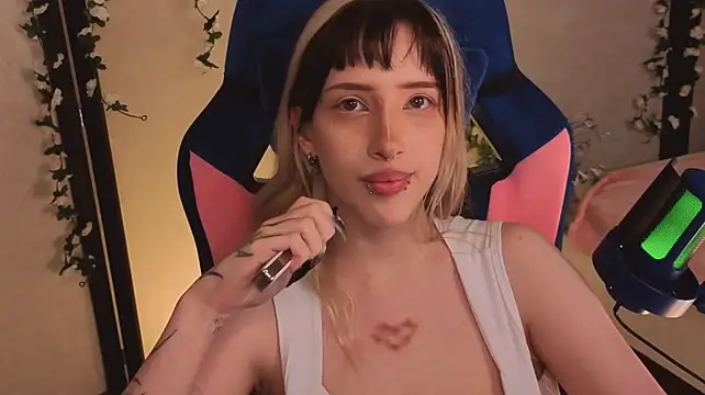 _Silknsin777 live XXX chat