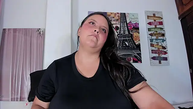 Luna_w10 Webcam show