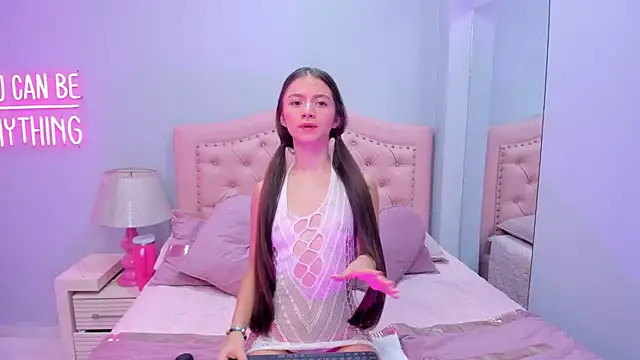 Chanel_Winn Live XXX chat