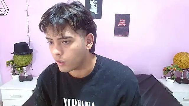 zayne_lyon Show Webcam