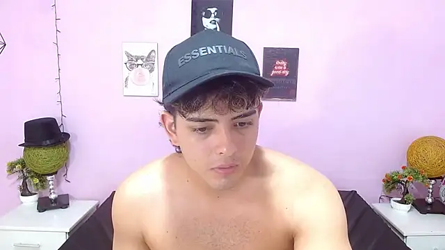 zayne_lyon's Webcam Show