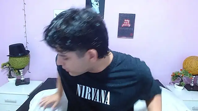 zayne_lyonn Webbikameraesitys