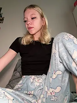 Foxy_Blondie Webcamshow