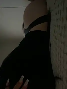 mellis001's Live XXX Chat