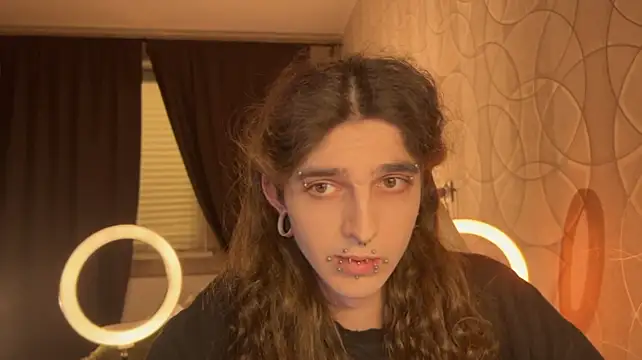 הופעת וובקאם של Kriisp