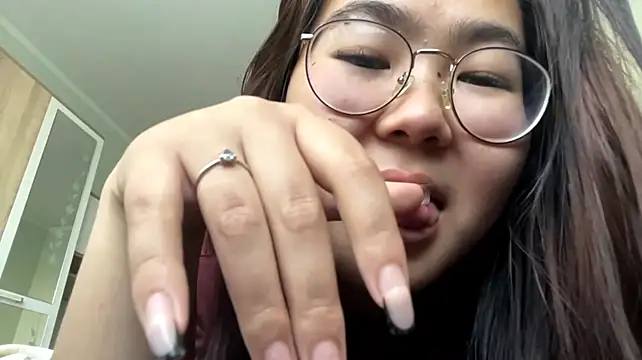 HikkoSinu Show in webcam