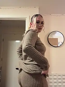 BaddieRiRi224's Webcam Show