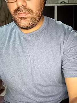 הופעת וובקאם של _naughtyboyX_