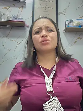 Melany-1 Show in webcam