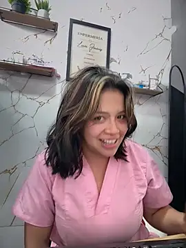 Melany-1 Adlı Modelin Canlı XXX Sohbeti