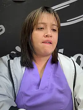 Chat +18 de Melany-1 ao vivo