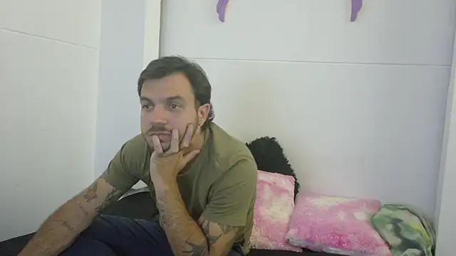 Santhiago_Jonnes Webcamshow