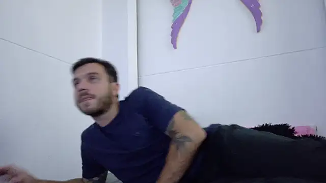 Santhiago_Jonnes Pertunjukan Webcam