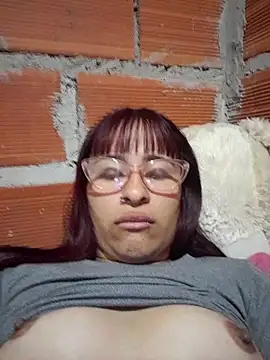 nenasmalas Adlı Modelin Canlı Sohbet Odası