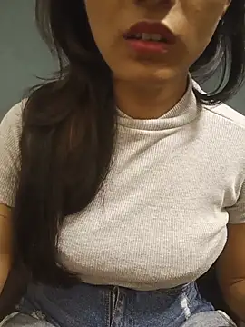 _Sexy_Lilly_のライブXXXチャット