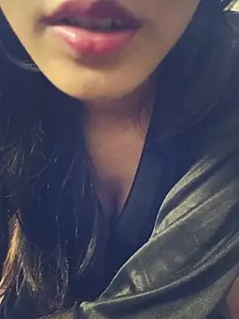 XXX chat uživo modela _Sexy_Lilly_