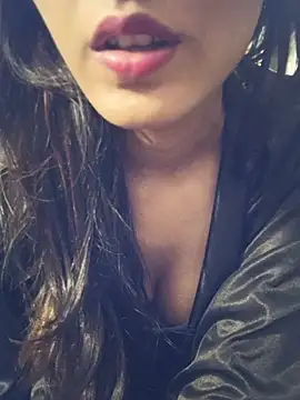 XXX chat uživo modela _Sexy_Lilly_