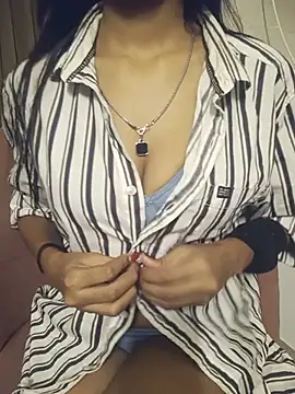 XXX chat uživo modela _Sexy_Lilly_