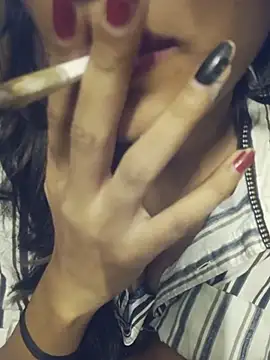 _Sexy_Lilly_ Adlı Modelin Canlı XXX Sohbeti