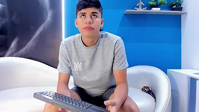 Thiago_Betancourt webkamerás műsora