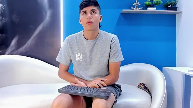 Thiago_Betancourt 在線直播表演