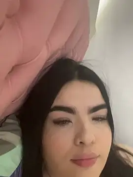 Angelica_big69n Webbikameraesitys