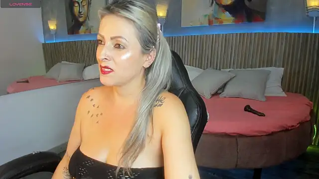 Živý XXX chat emma_fox84