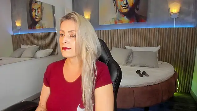 emma_fox84's Live XXX Chat