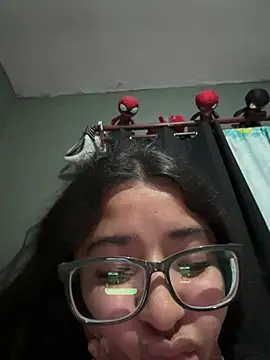 חדר צ'אט בשידור חי של Nay_beby