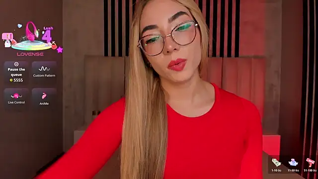 SophieLafont XXX чат на живо