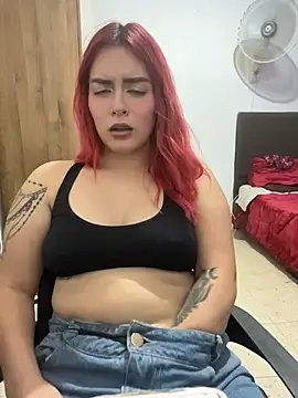 Chat +18 de Soffi_hoot ao vivo