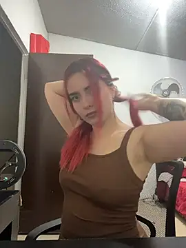 Show modela Soffi_hoot na web-kameri
