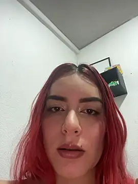 XXX chat uživo modela Soffi_hoot