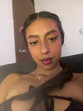 Chatroom XXX en direct de DakottaVelvett17