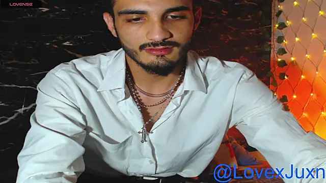LovexJuxn77 Webcam show
