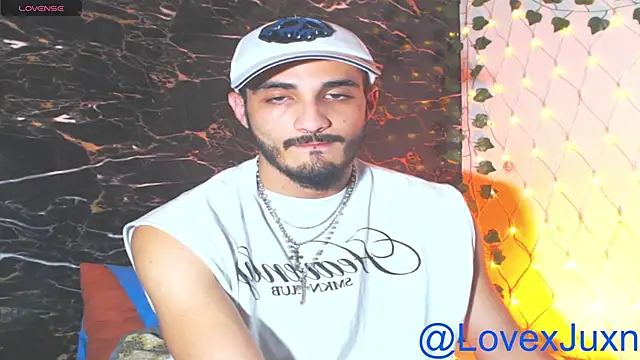 Webkamerová show LovexJuxn77