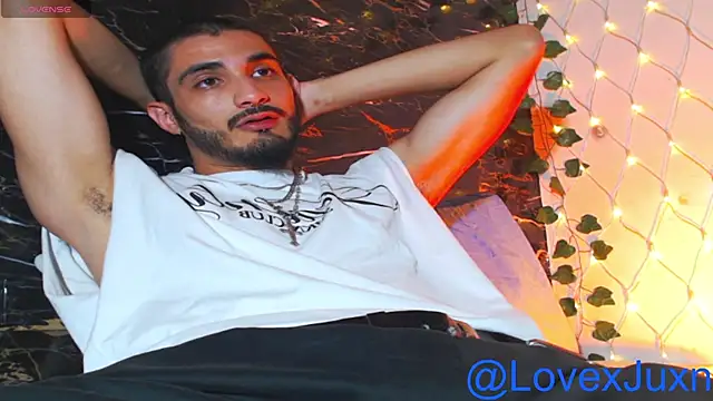 LovexJuxn77 Webcamshow