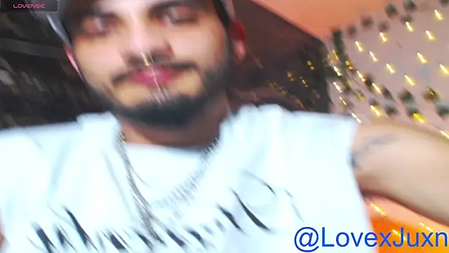 LovexJuxn77 Webcam show