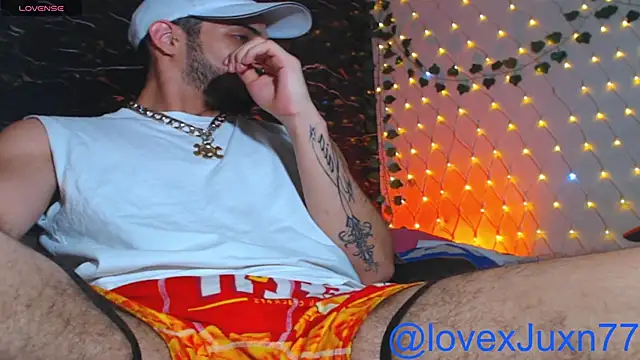 LovexJuxn77 webcam show