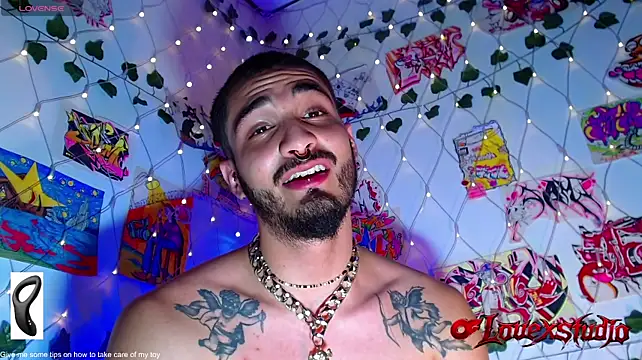 LovexJuxn77n Webbikameraesitys