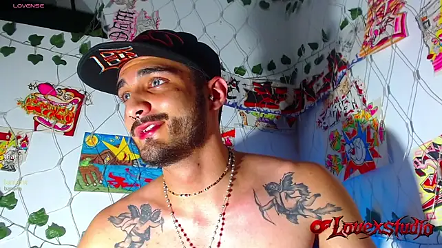 LovexJuxn77 Webcam-Show