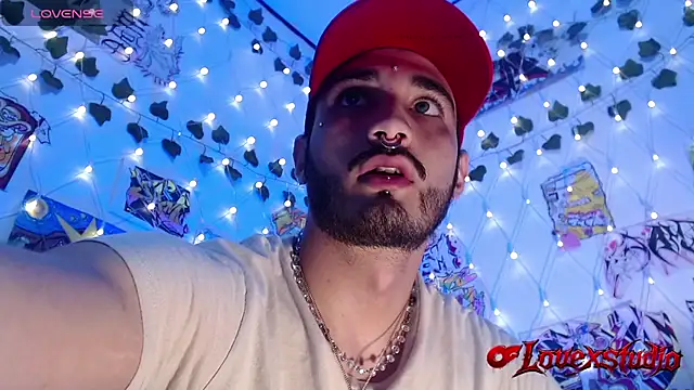 הופעת וובקאם של LovexJuxn77
