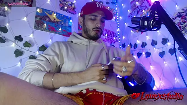LovexJuxn77 Show Webcam