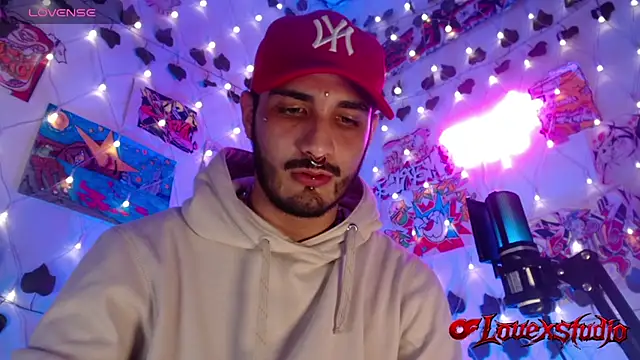 LovexJuxn77 Webcam show