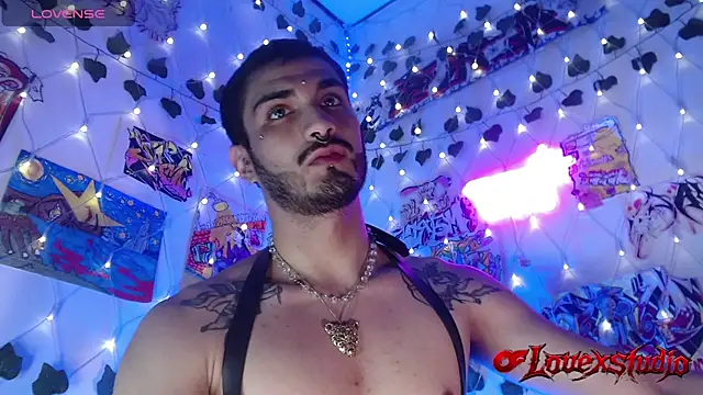 LovexJuxn77 Webcam-Show