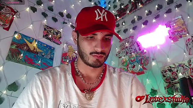 LovexJuxn77 Show Webcam