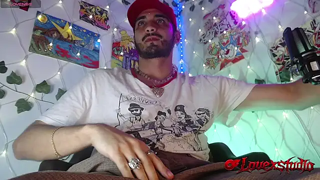 LovexJuxn77 webkamerás műsora