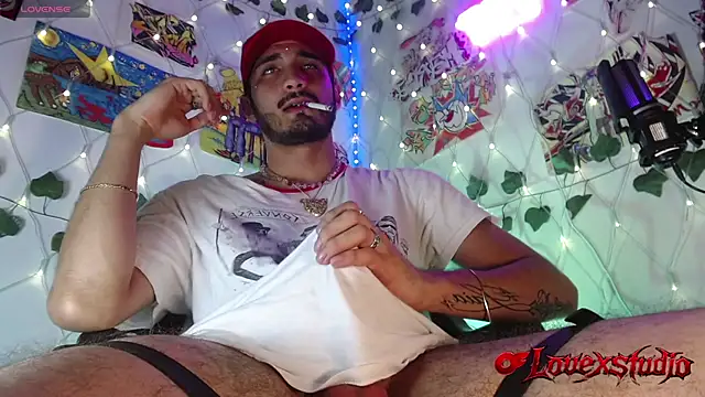 LovexJuxn77 Pertunjukan Webcam